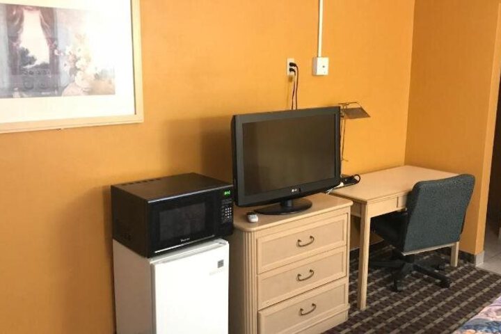 SPRING VALLEY INN