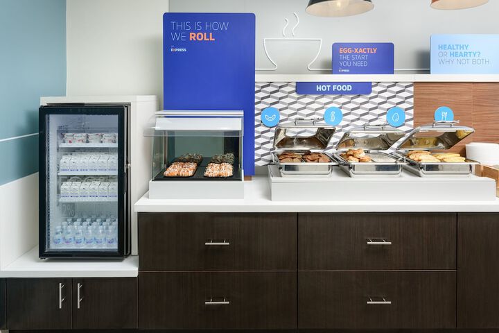 Holiday Inn Express Hotel & Suites Tullahoma by IHG