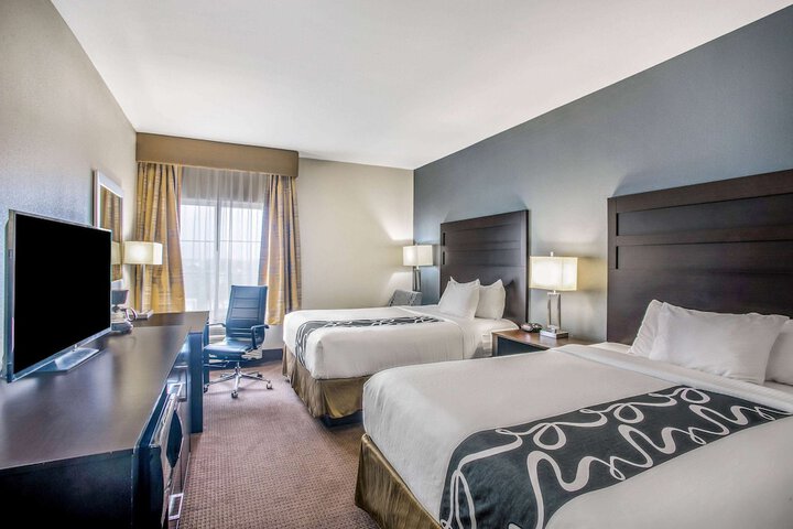 La Quinta Inn & Suites by Wyndham Karnes City - Kenedy