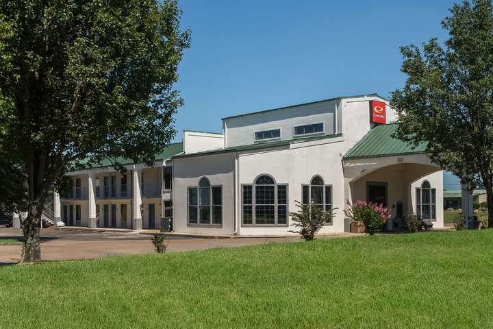 Hotel 4 of 10