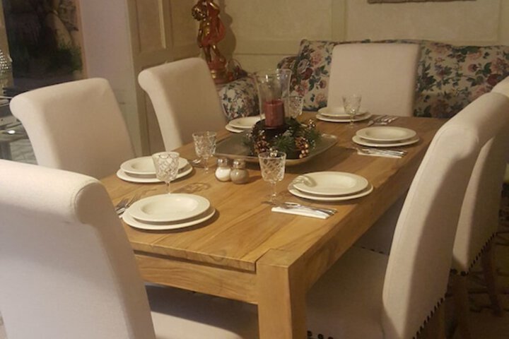 Dining 32 of 41