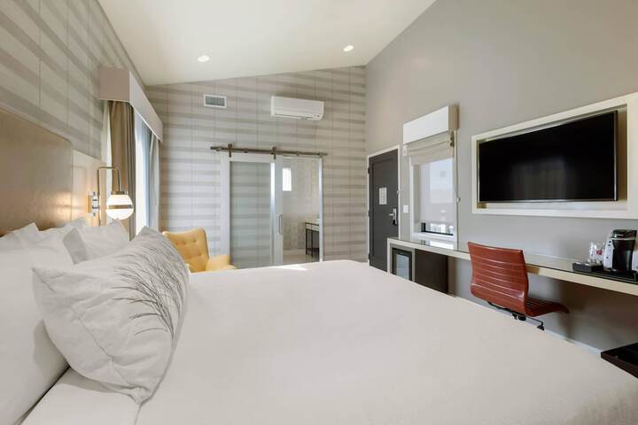 Bluestem Hotel Torrance Los Angeles an Ascend Collection Hotel