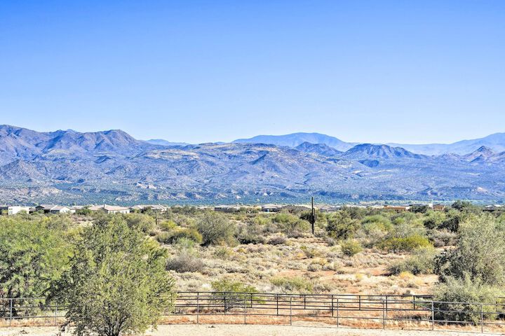 Rio Verde Desert Escape w / Patio & Mountain Views!