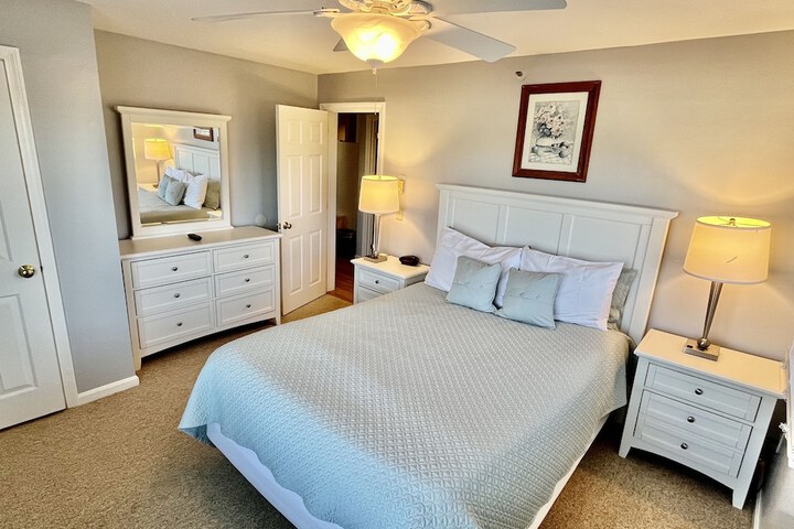 Room 43 of 60