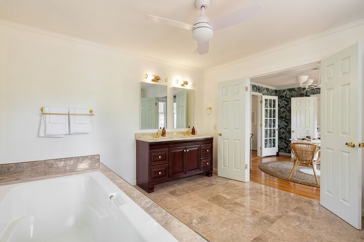 Crawdad by Avantstay Isle of Palms Home w / BBQ