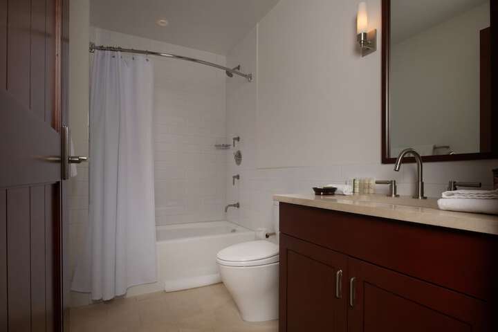 Room 71 of 158