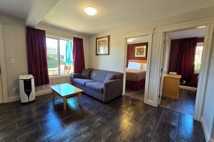 Sahara Courtyard Inn