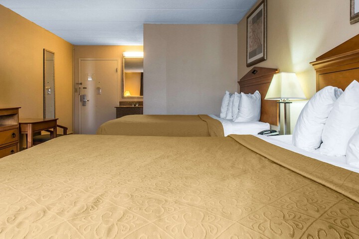 Quality Inn & Suites Fairview - Erie