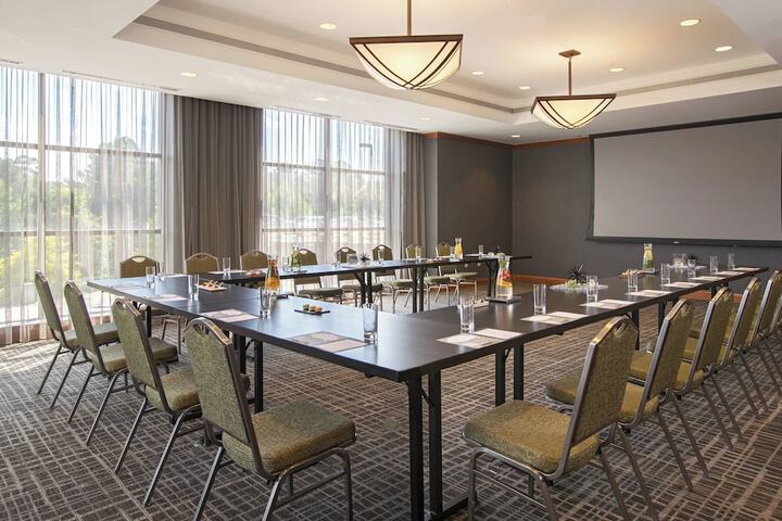 Renaissance Raleigh North Hills Hotel
