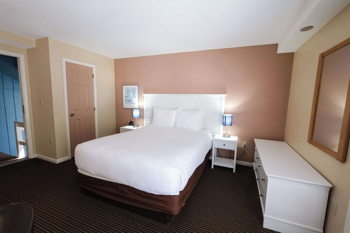 Room 73 of 131