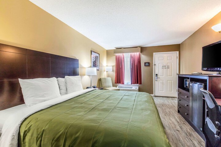 Room 19 of 26