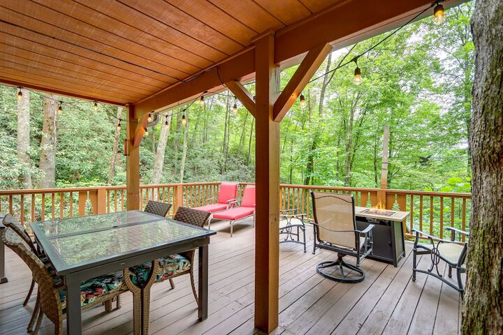Remote Escape: Murphy Cozy Cabin in the Woods