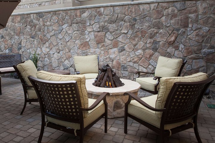 Terrace/Patio 87 of 90