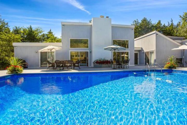 Villa Xmart - Luxury with pool