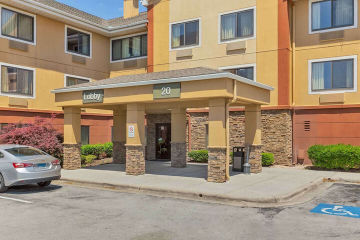 Hotel 4 of 30