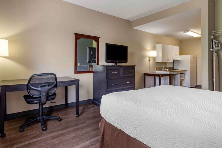 Extended Stay America Suites Edison Raritan Center