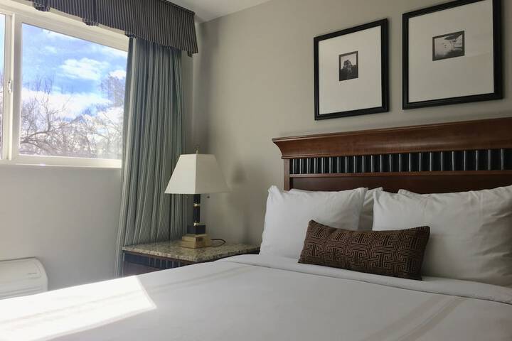 Room 30 of 44