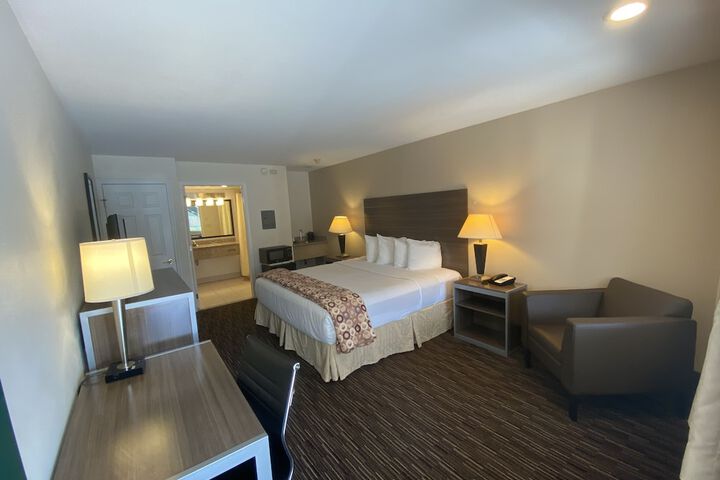 Room 8 of 26