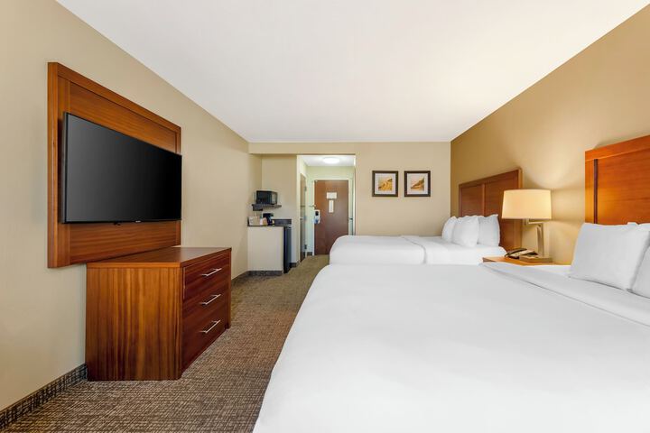 Comfort Inn & Suites Porter near Indiana Dunes