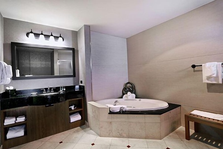 Room 50 of 85