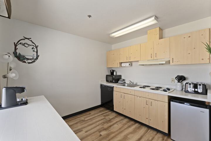 Sandpoint Hotel & Suites Downtown