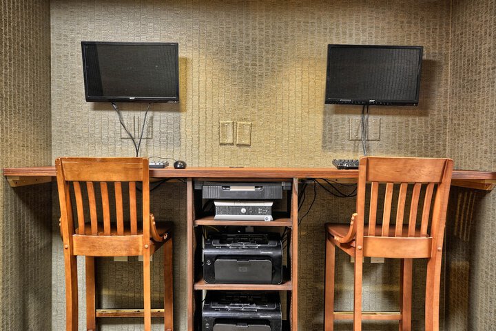 Comfort Inn & Suites and Conference Center