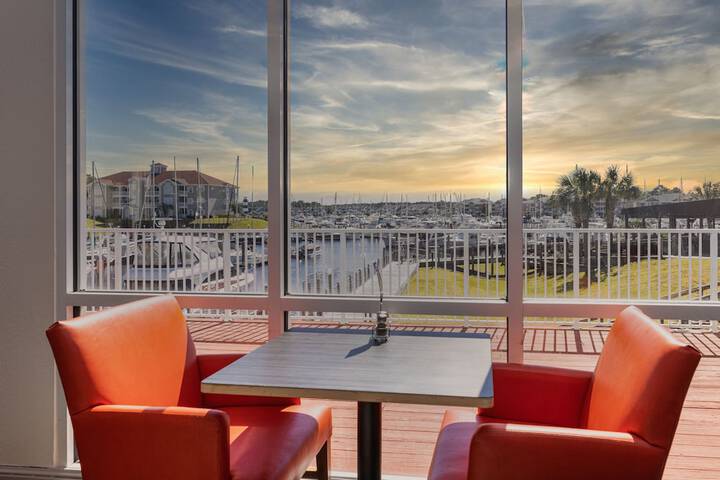 Holiday Inn Express N.Myrtle Beach- Little River by IHG