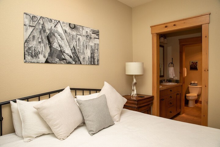 Room 17 of 34