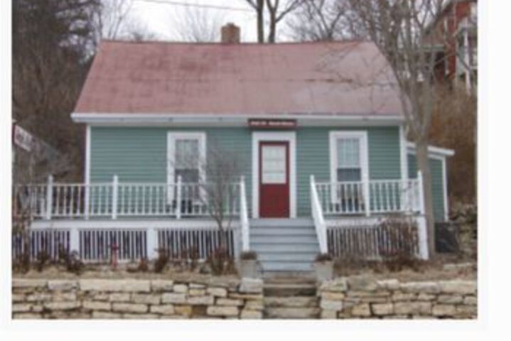 Jeni Js Gifts and Guest Houses