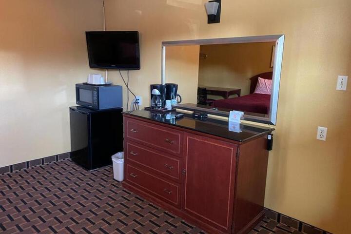 Budget Inn