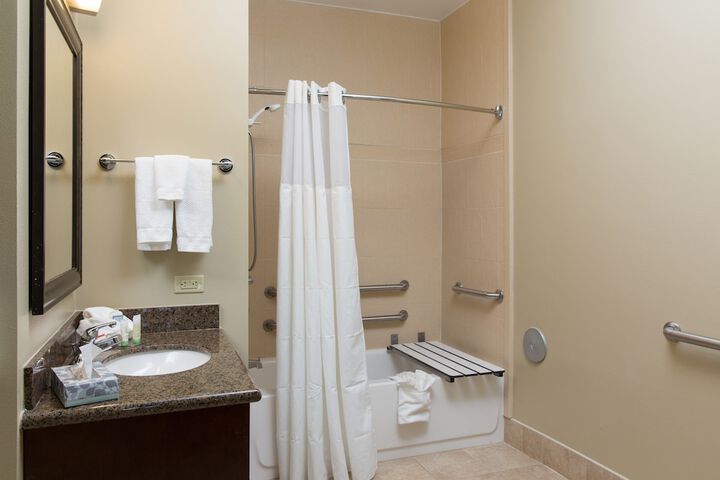Staybridge Suites Toledo - Maumee by IHG