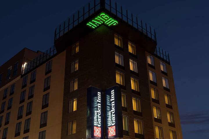 Hotel 2 of 80