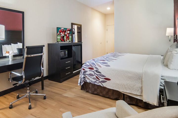 Room 15 of 36
