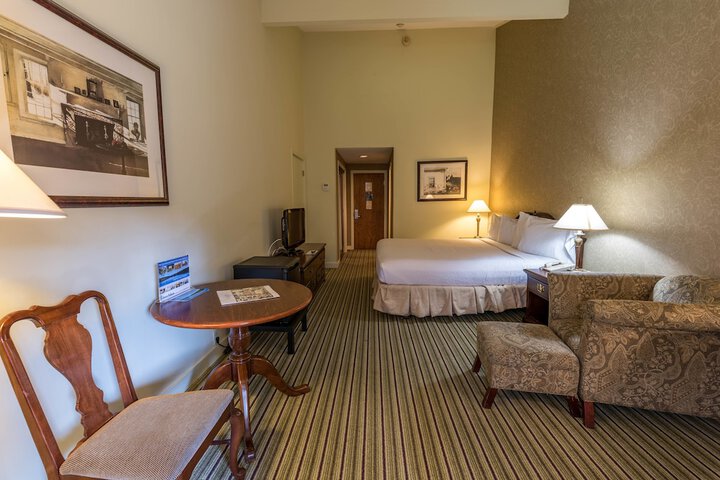 Room 14 of 63