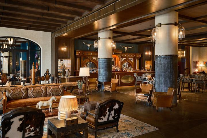 Bowie House Auberge Collection