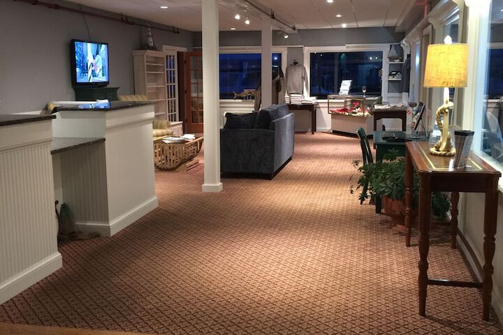 Hotel 4 of 247