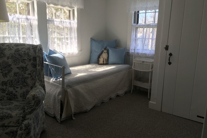 Room 12 of 29