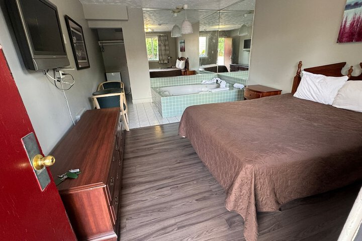 Room 12 of 43