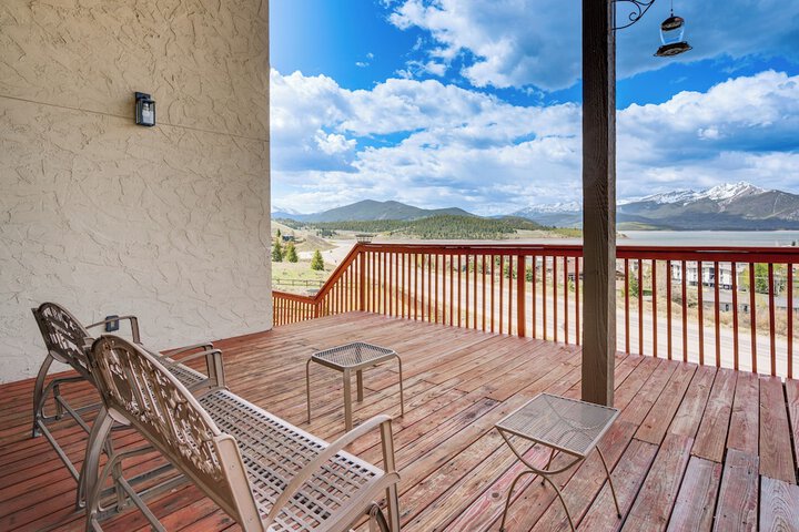Hot Tub Relaxation: Luxe Summit Gem w / Mtn Views