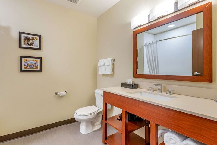 Room 40 of 49