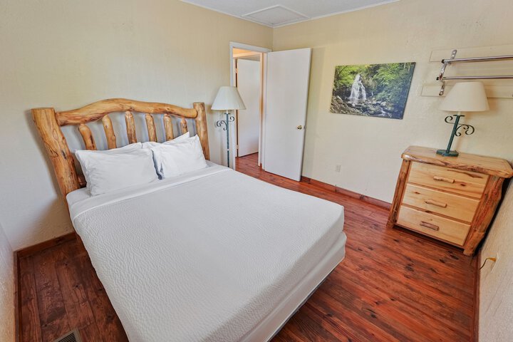 Room 183 of 345