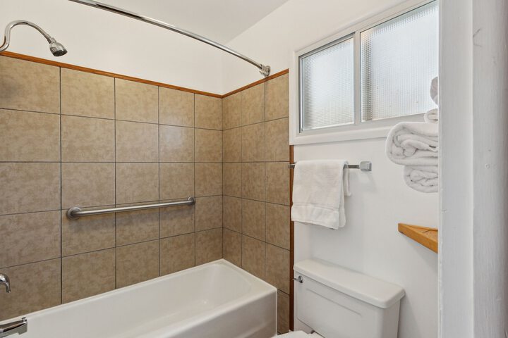 Room 10 of 25