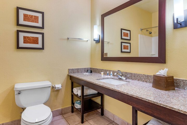 Room 15 of 25