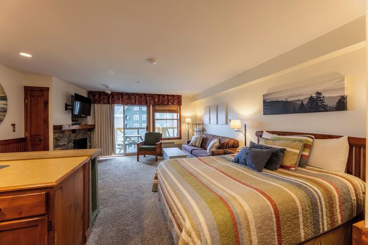 Room 25 of 48