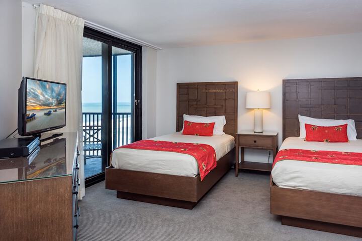 Pointe Estero Beach Resort