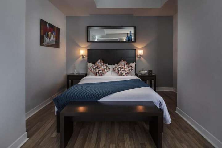 Room 27 of 47