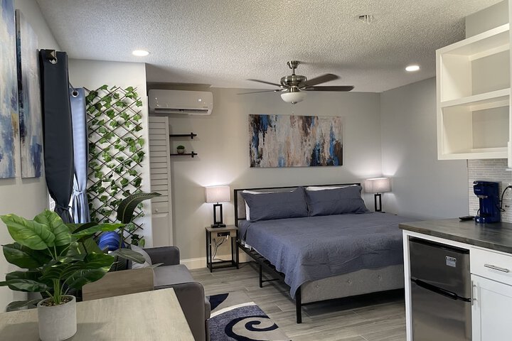 Room 21 of 27