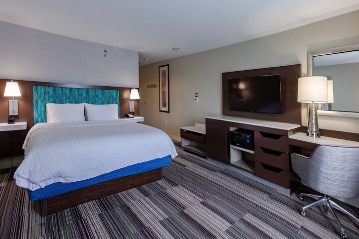 Room 18 of 32