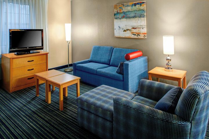 Room 12 of 17