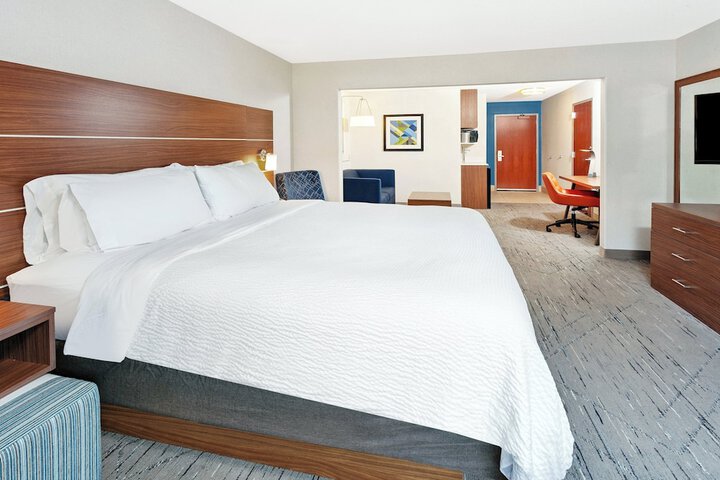 Holiday Inn Express Hotel & Suites Urbana-Champaign by IHG